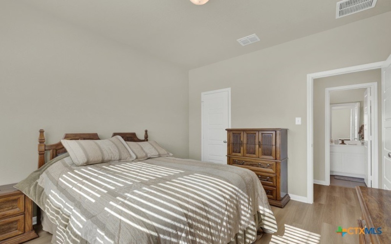 1144 Water Valley, Seguin, TX 78155, 4 Bedrooms Bedrooms, ,3 BathroomsBathrooms,Residential,For Sale,1144 Water Valley,0,599860