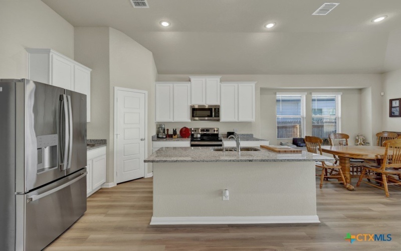 1144 Water Valley, Seguin, TX 78155, 4 Bedrooms Bedrooms, ,3 BathroomsBathrooms,Residential,For Sale,1144 Water Valley,0,599860