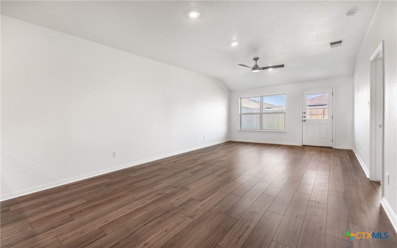 6107 Twistleaf Lane, Killeen, TX 76543, 6 Habitaciones Habitaciones , ,5 BañosBaños,Residential Multi Family,En Venta,6107 Twistleaf Lane,0,599893