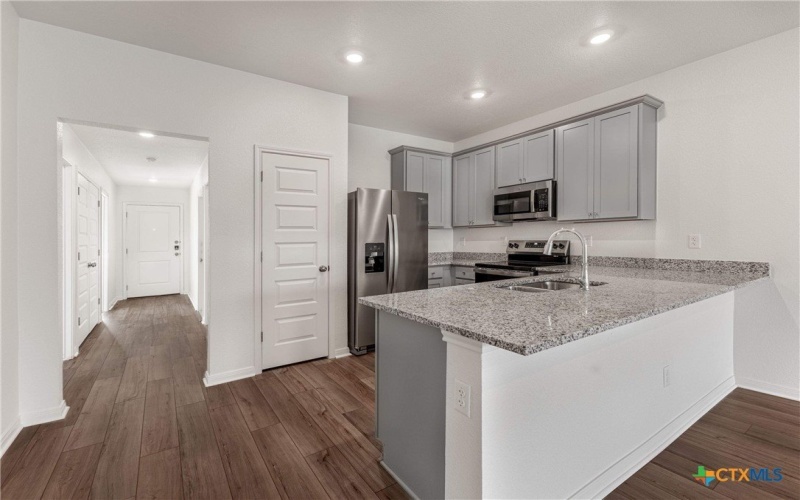 6107 Twistleaf Lane, Killeen, TX 76543, 6 Habitaciones Habitaciones , ,5 BañosBaños,Residential Multi Family,En Venta,6107 Twistleaf Lane,0,599893