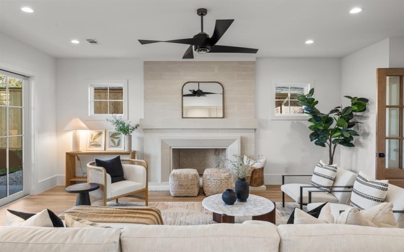 9111 Aldwick Drive, Dallas, TX 75238, 5 Bedrooms Bedrooms, ,7 BathroomsBathrooms,Residential,For Sale,9111 Aldwick Drive,0,21130641