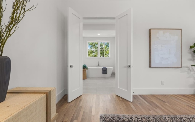 9111 Aldwick Drive, Dallas, TX 75238, 5 Bedrooms Bedrooms, ,7 BathroomsBathrooms,Residential,For Sale,9111 Aldwick Drive,0,21130641