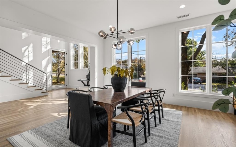 9111 Aldwick Drive, Dallas, TX 75238, 5 Bedrooms Bedrooms, ,7 BathroomsBathrooms,Residential,For Sale,9111 Aldwick Drive,0,21130641