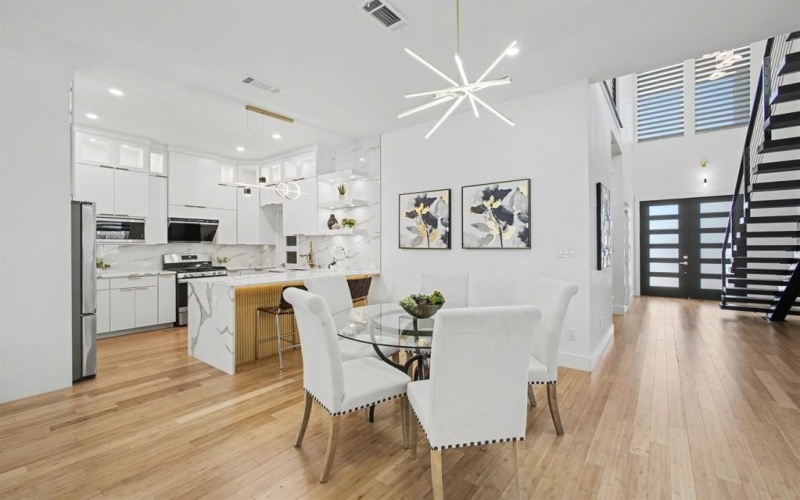 2015 Angelina Drive, Dallas, TX 75212, 4 Bedrooms Bedrooms, ,3 BathroomsBathrooms,Residential,For Sale,2015 Angelina Drive,0,21130662