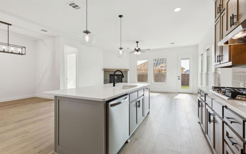 5405 Bardwell Drive, Denton, TX 76226, 3 Habitaciones Habitaciones , ,2 BañosBaños,Residential,En Venta,5405 Bardwell Drive,0,21130744