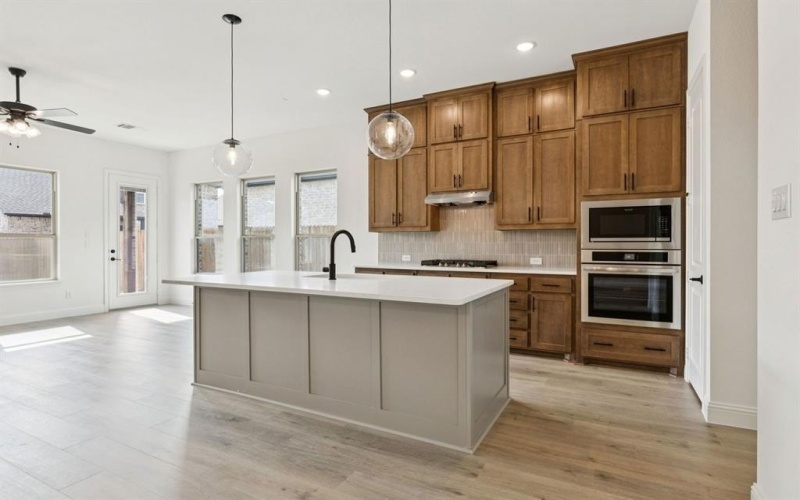 5405 Bardwell Drive, Denton, TX 76226, 3 Habitaciones Habitaciones , ,2 BañosBaños,Residential,En Venta,5405 Bardwell Drive,0,21130744