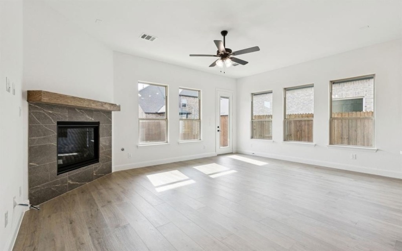 5405 Bardwell Drive, Denton, TX 76226, 3 Habitaciones Habitaciones , ,2 BañosBaños,Residential,En Venta,5405 Bardwell Drive,0,21130744