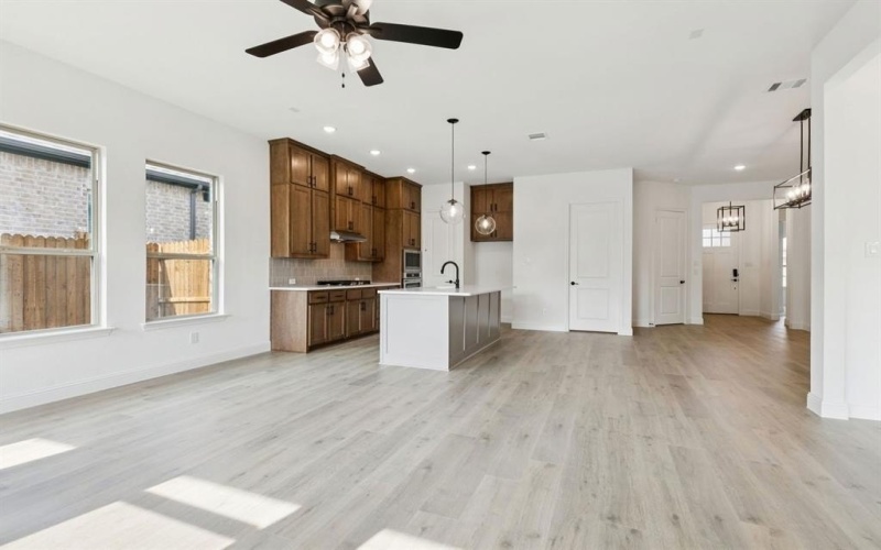 5405 Bardwell Drive, Denton, TX 76226, 3 Habitaciones Habitaciones , ,2 BañosBaños,Residential,En Venta,5405 Bardwell Drive,0,21130744