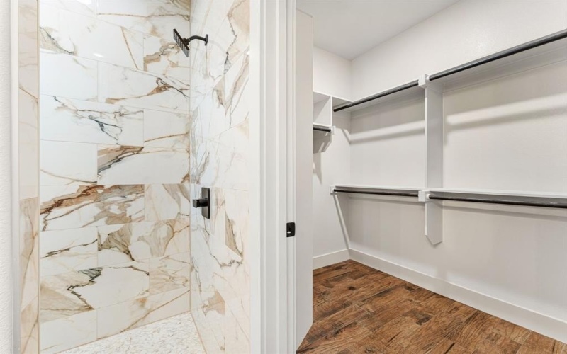 5901 S LAKESIDE HILLS Court, Granbury, TX 76048, 3 Habitaciones Habitaciones , ,2 BañosBaños,Residential,En Venta,5901 S LAKESIDE HILLS Court,0,21130799