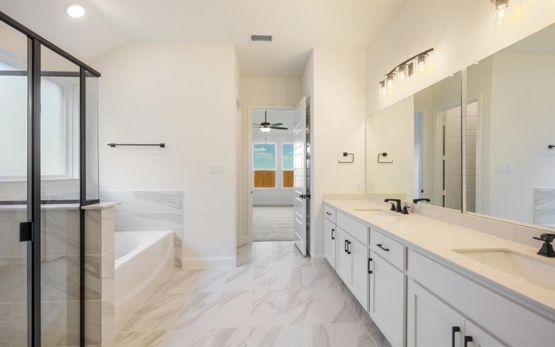 557 Baker Court, Fate, TX 75189, 4 Habitaciones Habitaciones , ,3 BañosBaños,Residential,En Venta,557 Baker Court,0,21131255