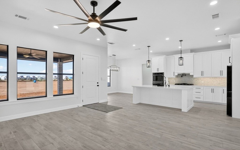 16161 N Pura Vida Ave, Gardendale, TX 79758, 4 Bedrooms Bedrooms, ,2 BathroomsBathrooms,Residential,For Sale,16161 N Pura Vida Ave,0,164991