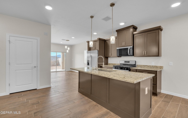 7313 John Gerald Way, El Paso, TX 79934, 3 Bedrooms Bedrooms, ,2 BathroomsBathrooms,Residential,For Sale,7313 John Gerald Way,0,934992