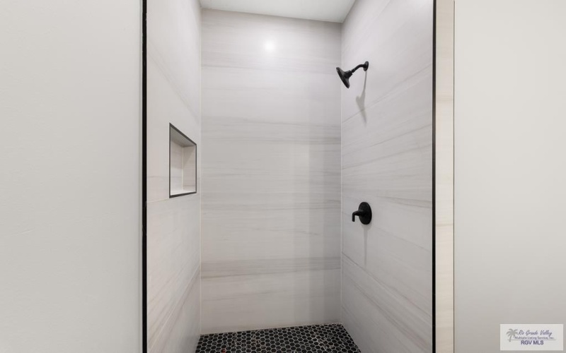 2408 CALLE MORENO, BROWNSVILLE, TX 78521, 3 Bedrooms Bedrooms, ,2 BathroomsBathrooms,Residential,For Sale,2408 CALLE MORENO,0,29769400