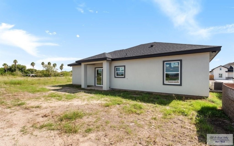 2408 CALLE MORENO, BROWNSVILLE, TX 78521, 3 Bedrooms Bedrooms, ,2 BathroomsBathrooms,Residential,For Sale,2408 CALLE MORENO,0,29769400