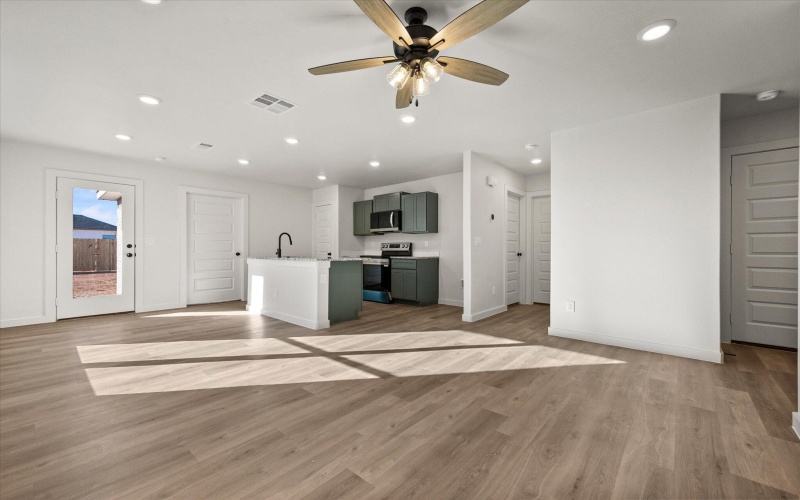 6310 Volney Avenue, Lubbock, TX 79407, 3 Habitaciones Habitaciones , ,2 BañosBaños,Residential,En Venta,6310 Volney Avenue,0,202564060