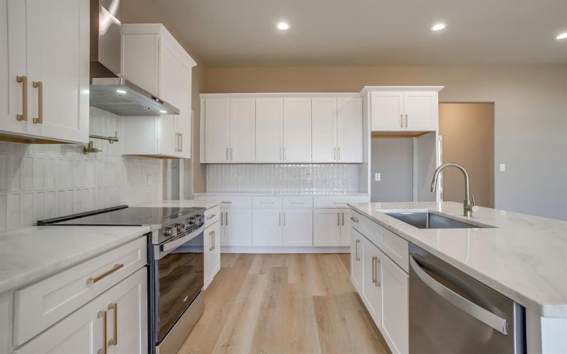 900 Cope Street, Mansfield, TX 76065, 4 Bedrooms Bedrooms, ,2 BathroomsBathrooms,Residential,For Sale,900 Cope Street,0,21012274