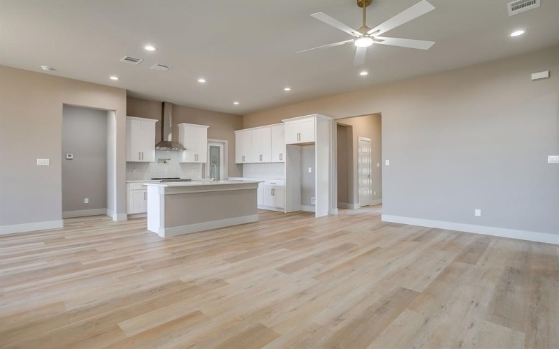 900 Cope Street, Mansfield, TX 76065, 4 Bedrooms Bedrooms, ,2 BathroomsBathrooms,Residential,For Sale,900 Cope Street,0,21012274