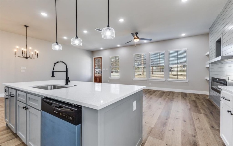 2142 Edd Road, Dallas, TX 75253, 4 Habitaciones Habitaciones , ,2 BañosBaños,Residential,En Venta,2142 Edd Road,0,21111141