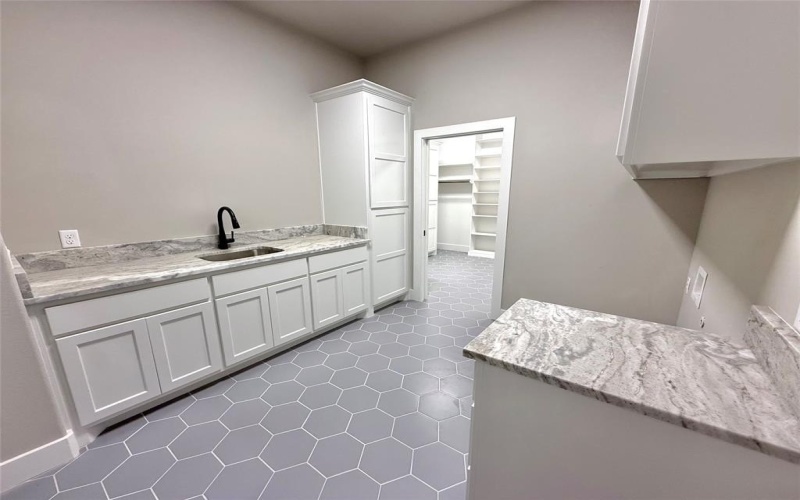 1642 EARHART Drive, Granbury, TX 76049, 3 Habitaciones Habitaciones , ,3 BañosBaños,Residential,En Venta,1642 EARHART Drive,0,21132224