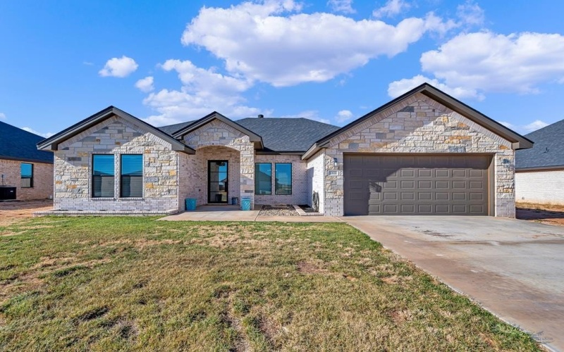 2122 S County Rd 1059, Midland, TX 79706, 4 Bedrooms Bedrooms, ,3 BathroomsBathrooms,Residential,For Sale,2122 S County Rd 1059,0,164996