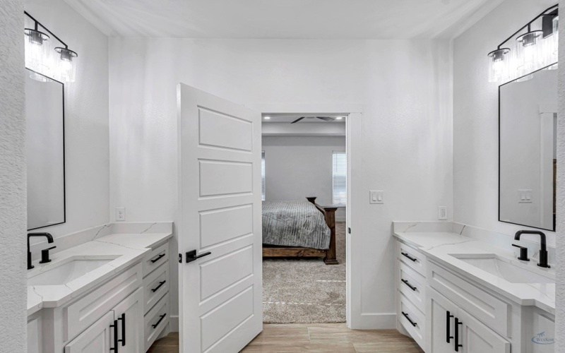 2122 S County Rd 1059, Midland, TX 79706, 4 Bedrooms Bedrooms, ,3 BathroomsBathrooms,Residential,For Sale,2122 S County Rd 1059,0,164996