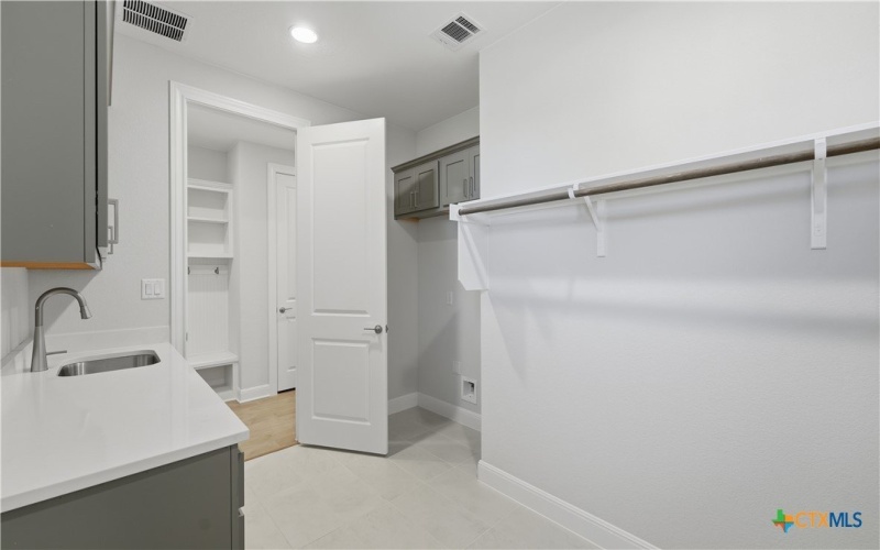 505 Wonderstruck, Liberty Hill, TX 78642, 4 Bedrooms Bedrooms, ,5 BathroomsBathrooms,Residential,For Sale,505 Wonderstruck,0,599708