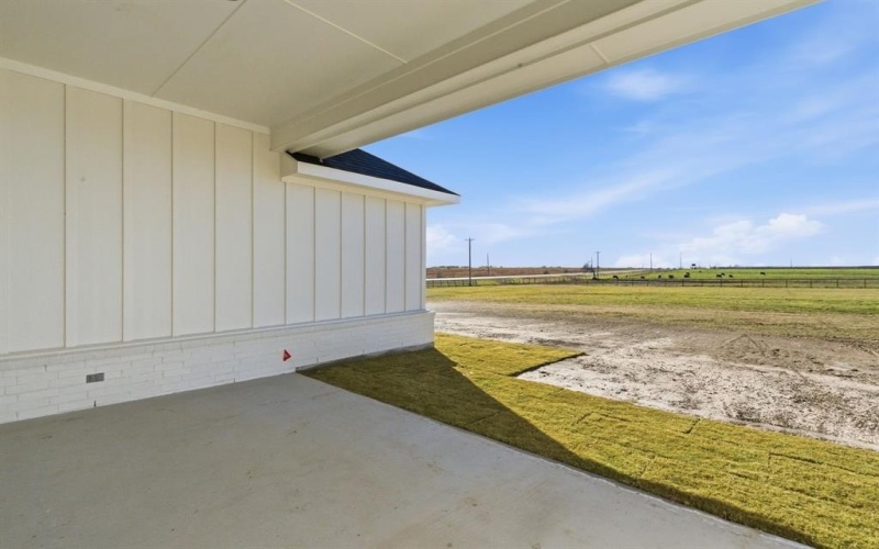 1001 Paramount Drive, Cresson, TX 76035, 3 Bedrooms Bedrooms, ,2 BathroomsBathrooms,Residential,For Sale,1001 Paramount Drive,0,21117107