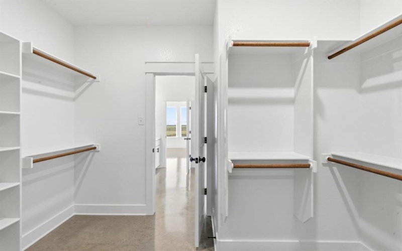 1005 Paramount Drive, Cresson, TX 76035, 3 Bedrooms Bedrooms, ,2 BathroomsBathrooms,Residential,For Sale,1005 Paramount Drive,0,21117121