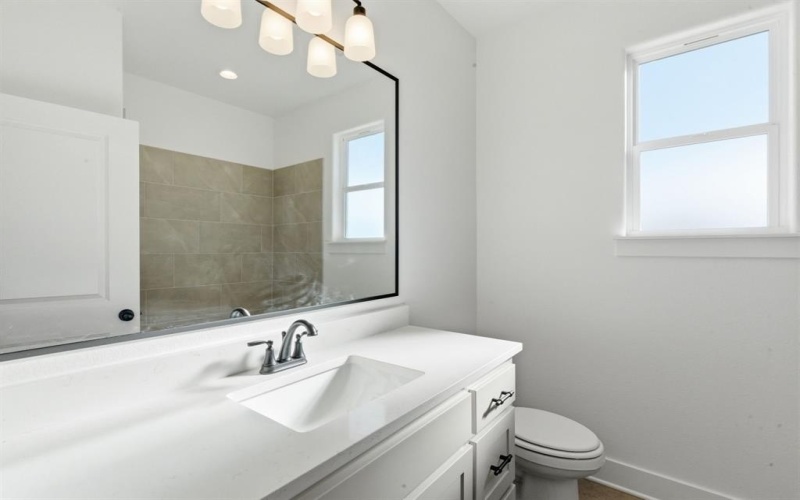 1005 Paramount Drive, Cresson, TX 76035, 3 Bedrooms Bedrooms, ,2 BathroomsBathrooms,Residential,For Sale,1005 Paramount Drive,0,21117121