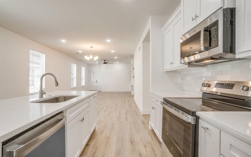 4944 Dunbar Street, Fort Worth, TX 76105, 4 Bedrooms Bedrooms, ,2 BathroomsBathrooms,Residential,For Sale,4944 Dunbar Street,0,21130066