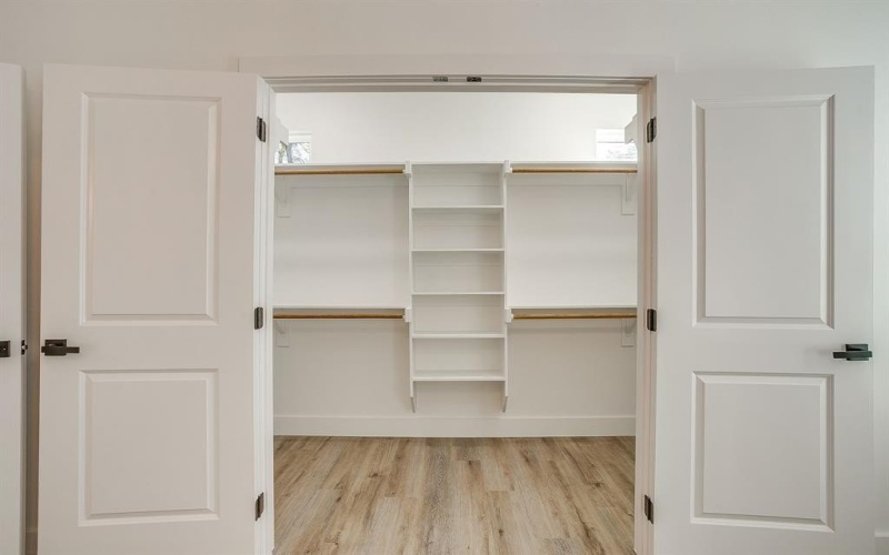 4944 Dunbar Street, Fort Worth, TX 76105, 4 Bedrooms Bedrooms, ,2 BathroomsBathrooms,Residential,For Sale,4944 Dunbar Street,0,21130066