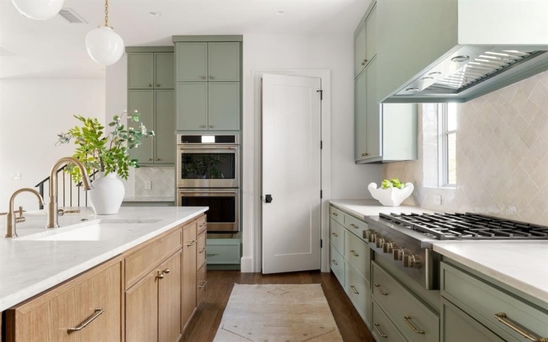 5901 Orchid Lane, Dallas, TX 75230, 4 Bedrooms Bedrooms, ,3 BathroomsBathrooms,Residential,For Sale,5901 Orchid Lane,0,21130298