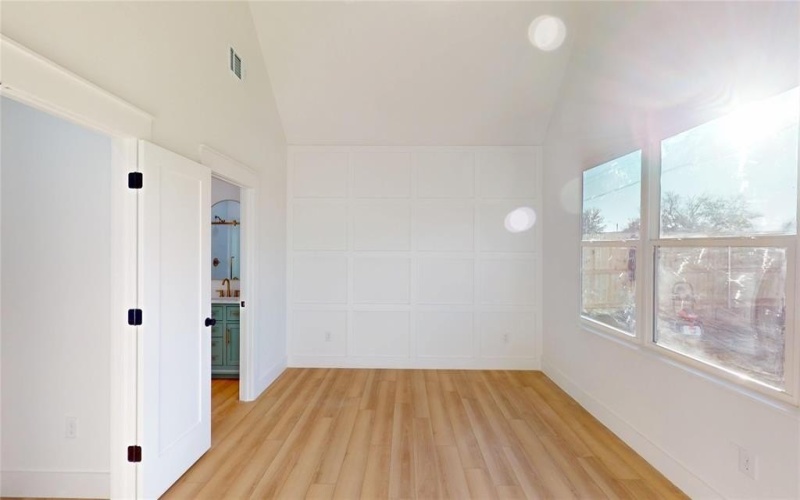 9228 Sunrise Drive, Fort Worth, TX 76134, 3 Bedrooms Bedrooms, ,2 BathroomsBathrooms,Residential,For Sale,9228 Sunrise Drive,0,21130677