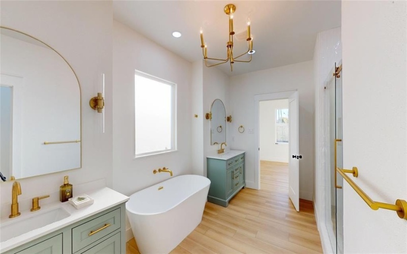 9228 Sunrise Drive, Fort Worth, TX 76134, 3 Bedrooms Bedrooms, ,2 BathroomsBathrooms,Residential,For Sale,9228 Sunrise Drive,0,21130677