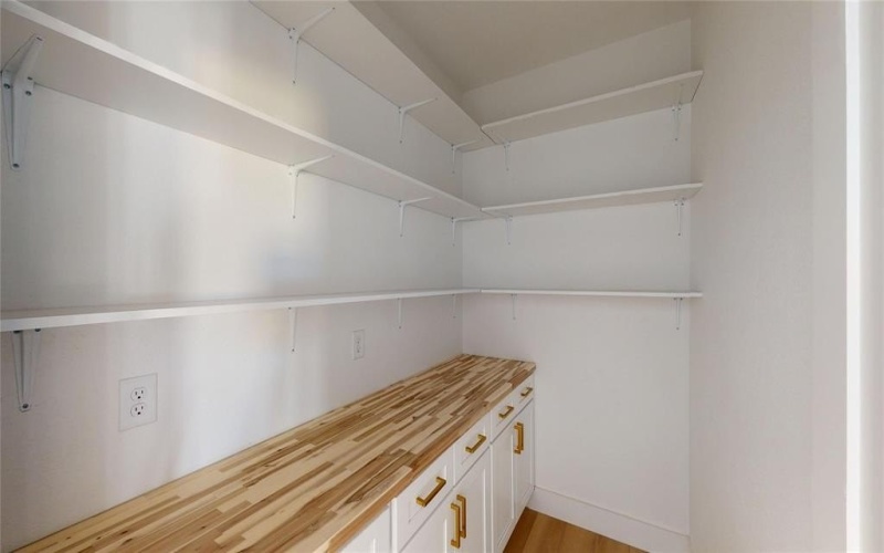 9228 Sunrise Drive, Fort Worth, TX 76134, 3 Bedrooms Bedrooms, ,2 BathroomsBathrooms,Residential,For Sale,9228 Sunrise Drive,0,21130677