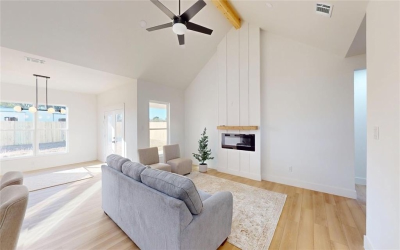 9228 Sunrise Drive, Fort Worth, TX 76134, 3 Bedrooms Bedrooms, ,2 BathroomsBathrooms,Residential,For Sale,9228 Sunrise Drive,0,21130677