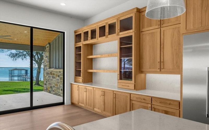 1194 The Shores Drive, Corsicana, TX 75109, 4 Bedrooms Bedrooms, ,5 BathroomsBathrooms,Residential,For Sale,1194 The Shores Drive,0,21131421