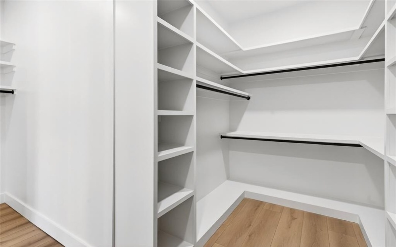 1843 Dennison Street, Dallas, TX 75212, 4 Bedrooms Bedrooms, ,3 BathroomsBathrooms,Residential,For Sale,1843 Dennison Street,0,21131466