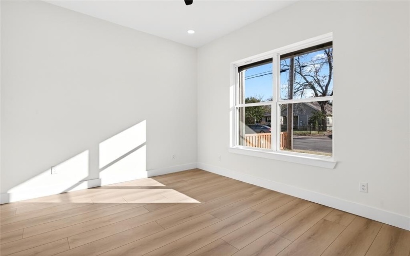 1843 Dennison Street, Dallas, TX 75212, 4 Bedrooms Bedrooms, ,3 BathroomsBathrooms,Residential,For Sale,1843 Dennison Street,0,21131466