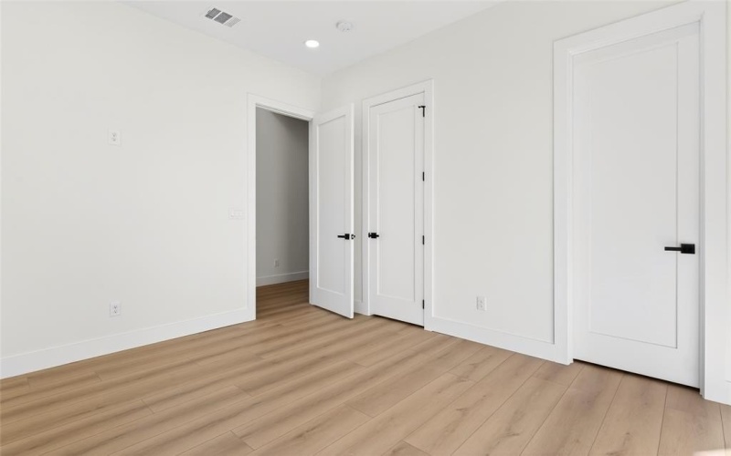 1843 Dennison Street, Dallas, TX 75212, 4 Bedrooms Bedrooms, ,3 BathroomsBathrooms,Residential,For Sale,1843 Dennison Street,0,21131466