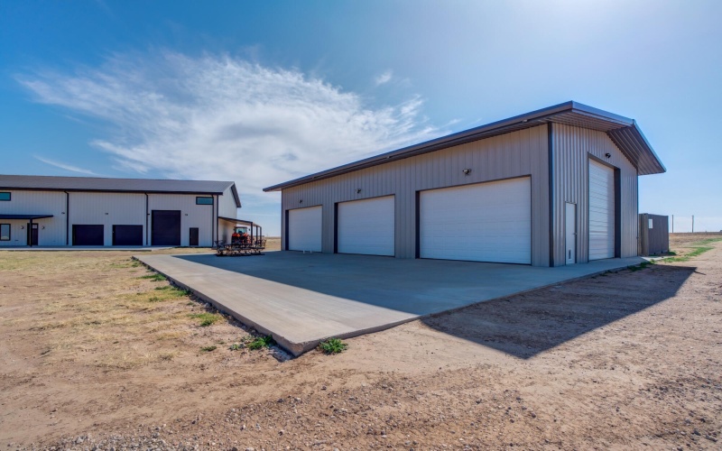 21701 County Rd 2040, Lubbock, TX 79423, 4 Habitaciones Habitaciones , ,5 BañosBaños,Residential,En Venta,21701 County Rd 2040,0,202552395