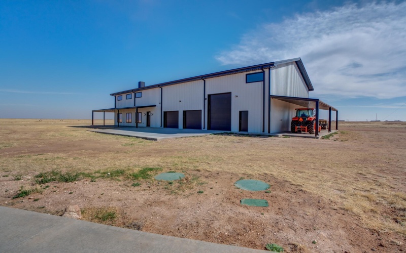 21701 County Rd 2040, Lubbock, TX 79423, 4 Habitaciones Habitaciones , ,5 BañosBaños,Residential,En Venta,21701 County Rd 2040,0,202552395