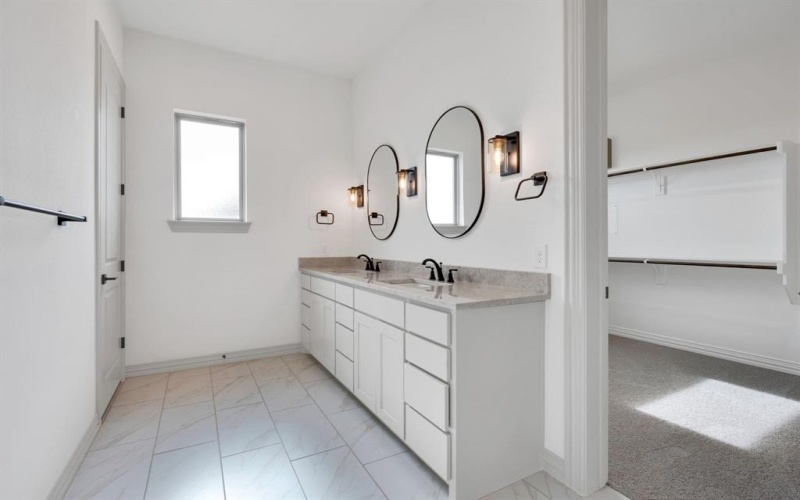 530 Olson Road, Waxahachie, TX 75167, 4 Bedrooms Bedrooms, ,3 BathroomsBathrooms,Residential,For Sale,530 Olson Road,0,21131492