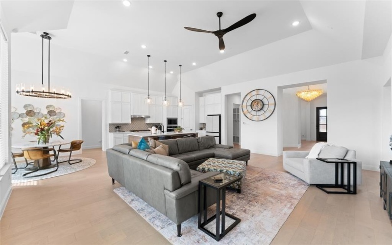 1901 Rockwood Lane, Mansfield, TX 76063, 6 Bedrooms Bedrooms, ,3 BathroomsBathrooms,Residential,For Sale,1901 Rockwood Lane,0,21131502