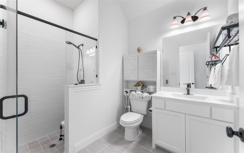 1901 Rockwood Lane, Mansfield, TX 76063, 6 Bedrooms Bedrooms, ,3 BathroomsBathrooms,Residential,For Sale,1901 Rockwood Lane,0,21131502