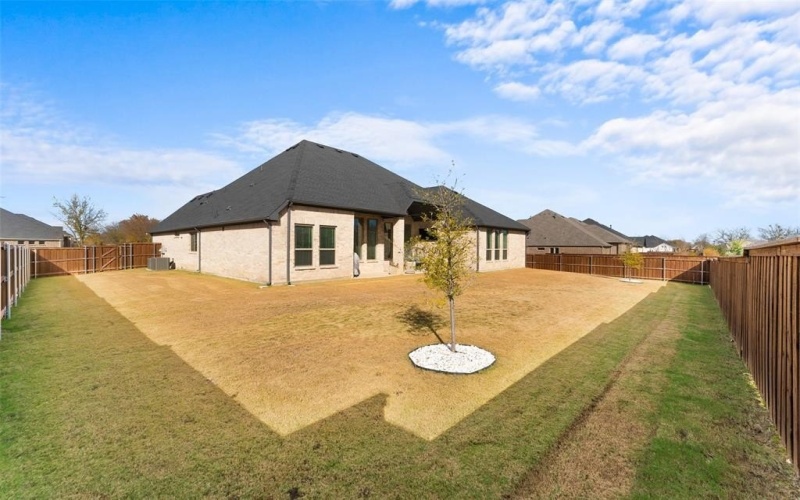 1901 Rockwood Lane, Mansfield, TX 76063, 6 Bedrooms Bedrooms, ,3 BathroomsBathrooms,Residential,For Sale,1901 Rockwood Lane,0,21131502