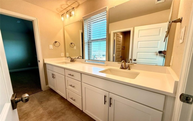 11817 Serval Street, Godley, TX 76044, 5 Bedrooms Bedrooms, ,5 BathroomsBathrooms,Residential,For Sale,11817 Serval Street,0,21131592