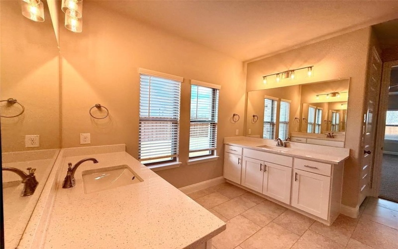 11864 Serval Street, Godley, TX 76044, 5 Bedrooms Bedrooms, ,5 BathroomsBathrooms,Residential,For Sale,11864 Serval Street,0,21131611