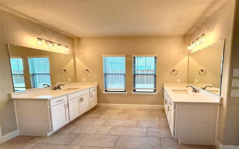 11864 Serval Street, Godley, TX 76044, 5 Bedrooms Bedrooms, ,5 BathroomsBathrooms,Residential,For Sale,11864 Serval Street,0,21131611