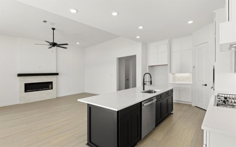 5412 Archeron Avenue, Aubrey, TX 75009, 4 Bedrooms Bedrooms, ,3 BathroomsBathrooms,Residential,For Sale,5412 Archeron Avenue,0,21131648